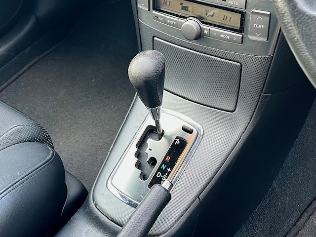 Toyota Avensis 2.0 VVT IT SPIRIT AUTOMATIC