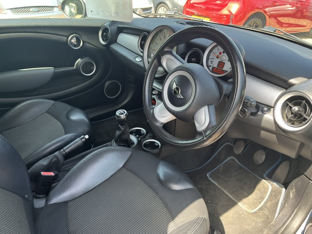 Mini 1.6 Cooper
