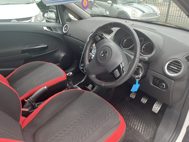 Vauxhall Corsa 1.4 SRI 
