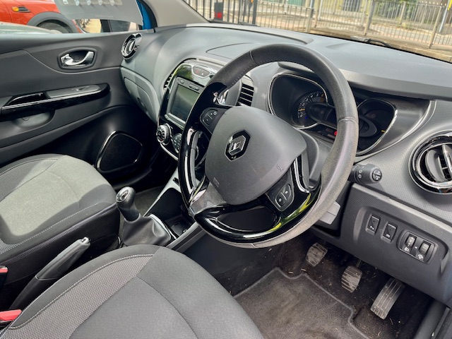 Renault Captur 1.0 D-QUE S-M NAV NRG TCE SSS